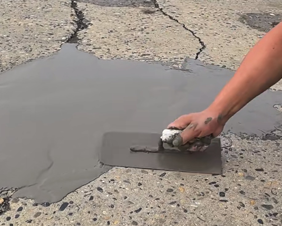 扎兰屯CGM 高效薄层道路修补料（CGM 道路抢修料）